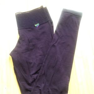 Cute booty lounge scrunch leggings